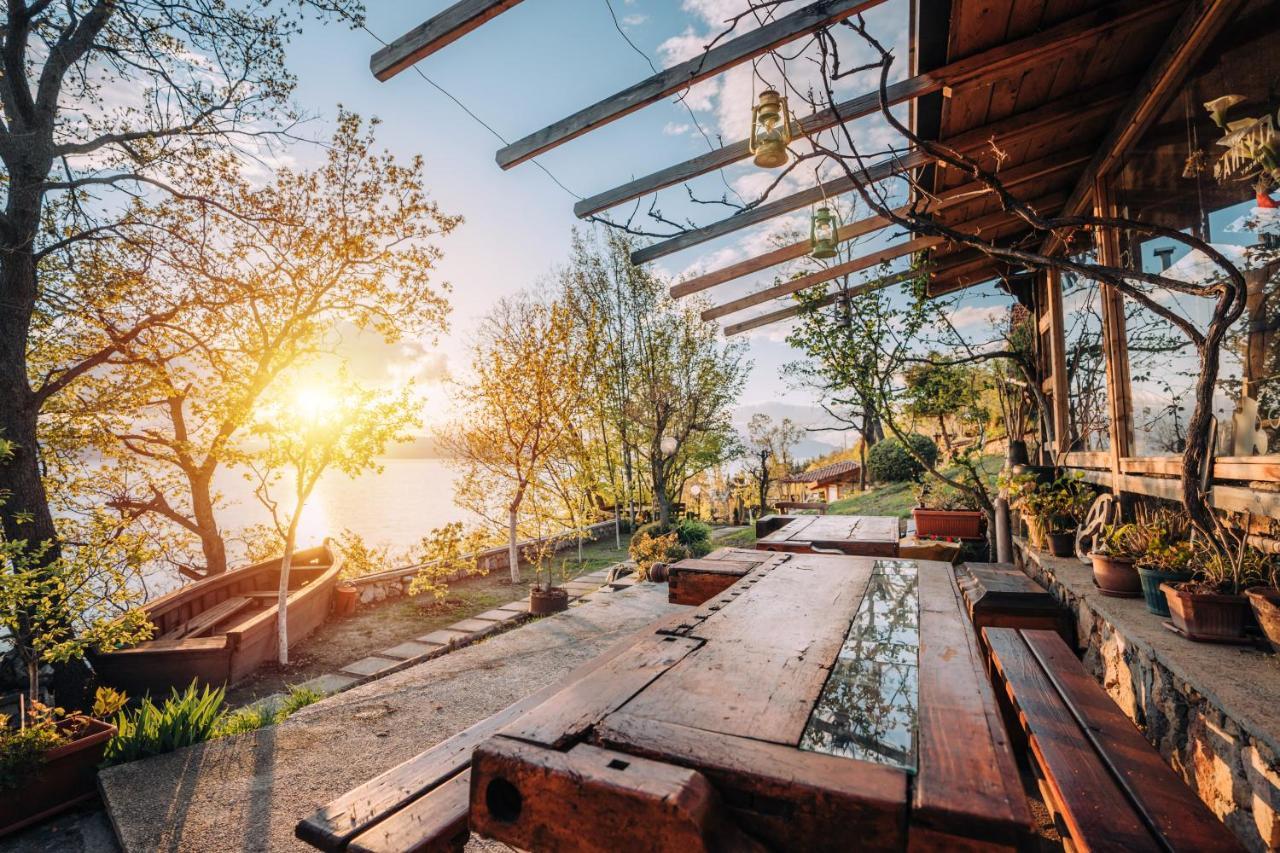 Robinson Sunset Guest House Lagadin Exteriör bild